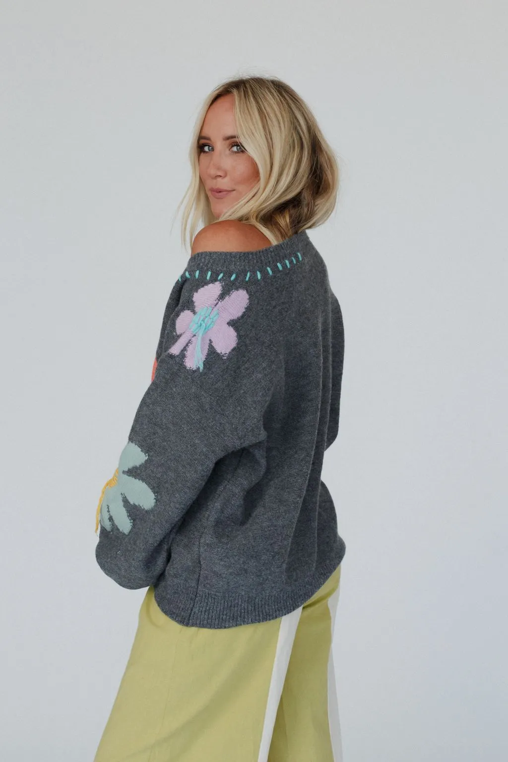 Good Mood Flower Print Sweater - Charcoal