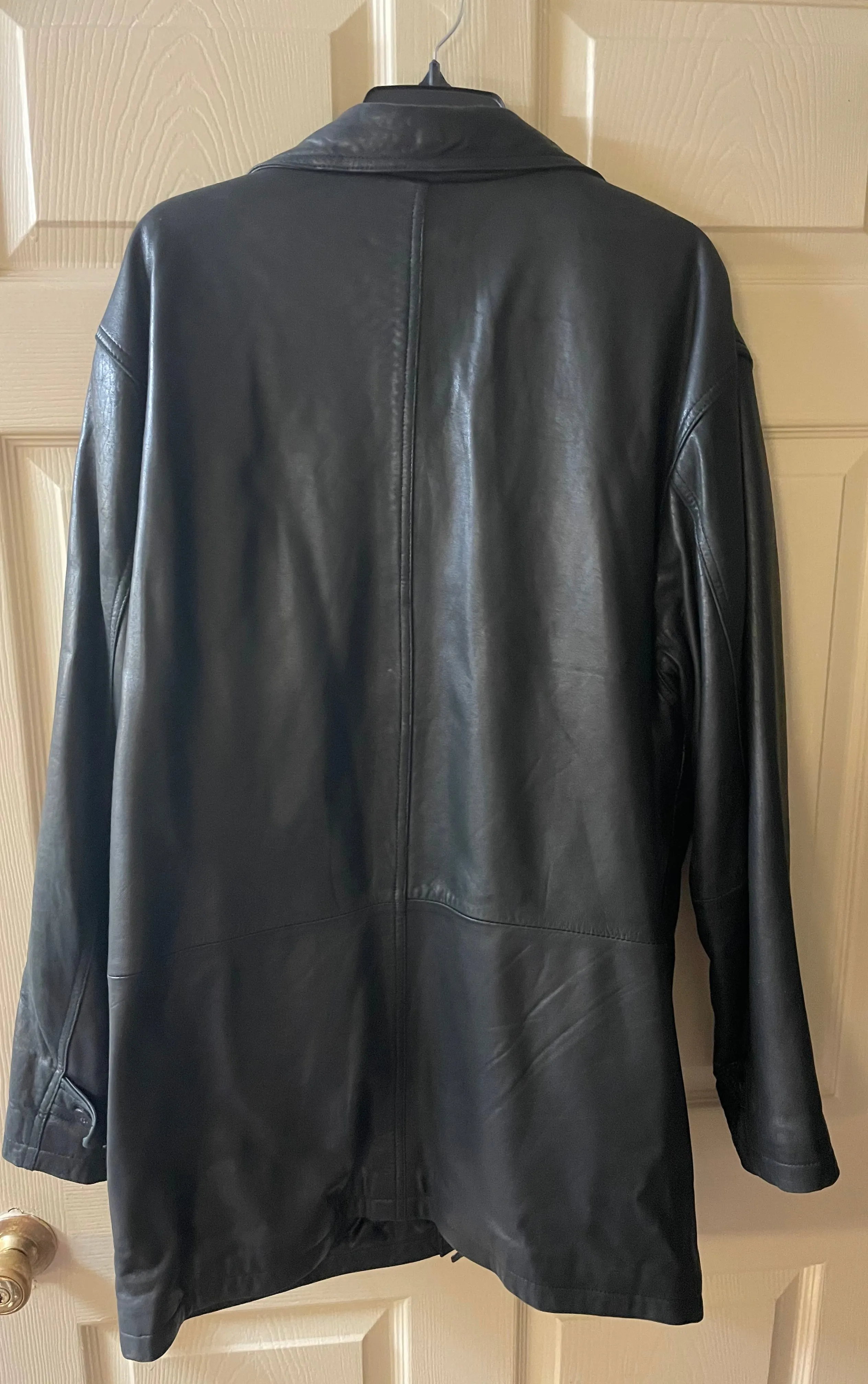 Mens Large RAINFOREST Black Leather Jacket Button Down Insulated