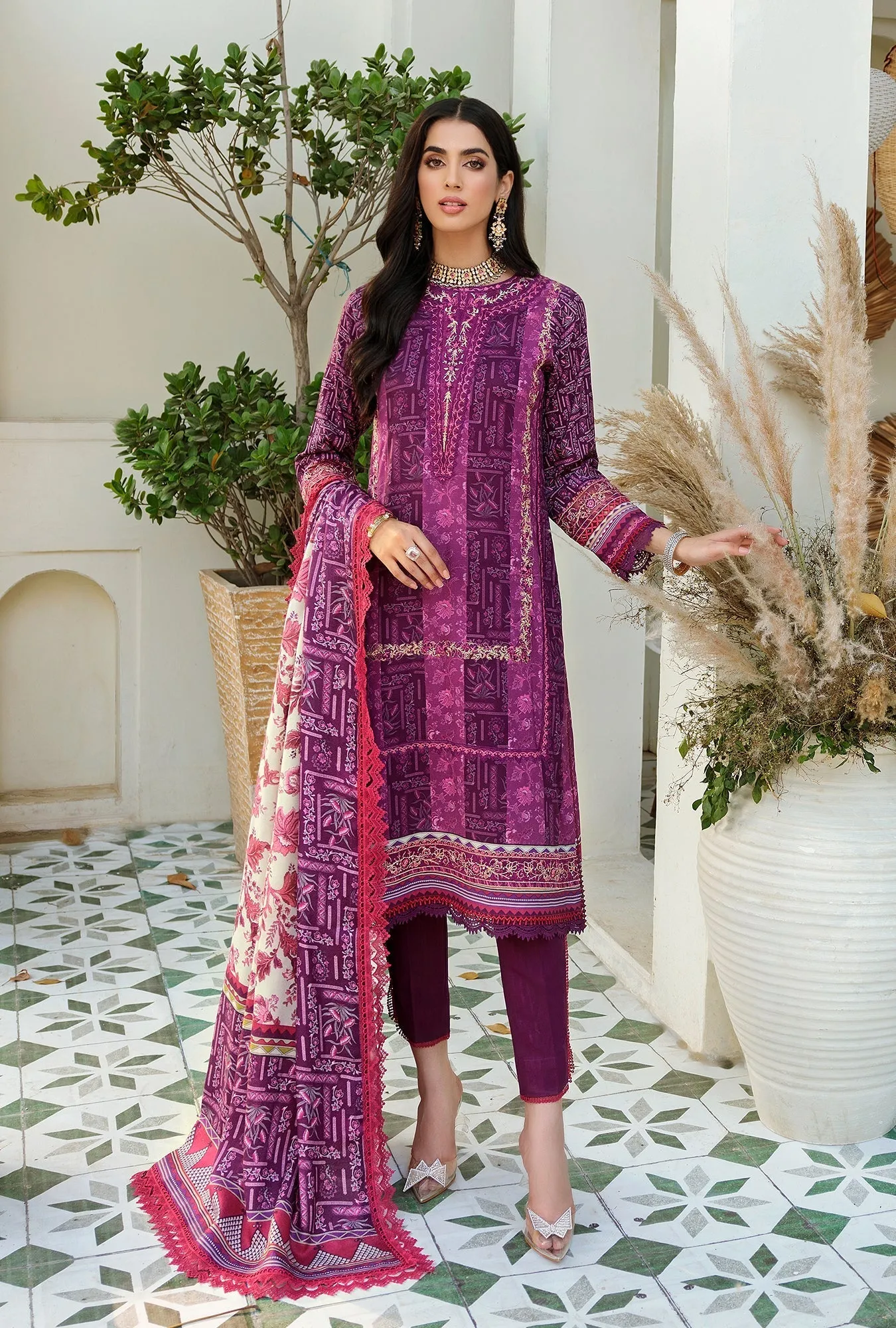 Noor by Saadia Asad Embroidered Prints Fall/Winter Woolen Shawl Collection – D2-A-EVELYN