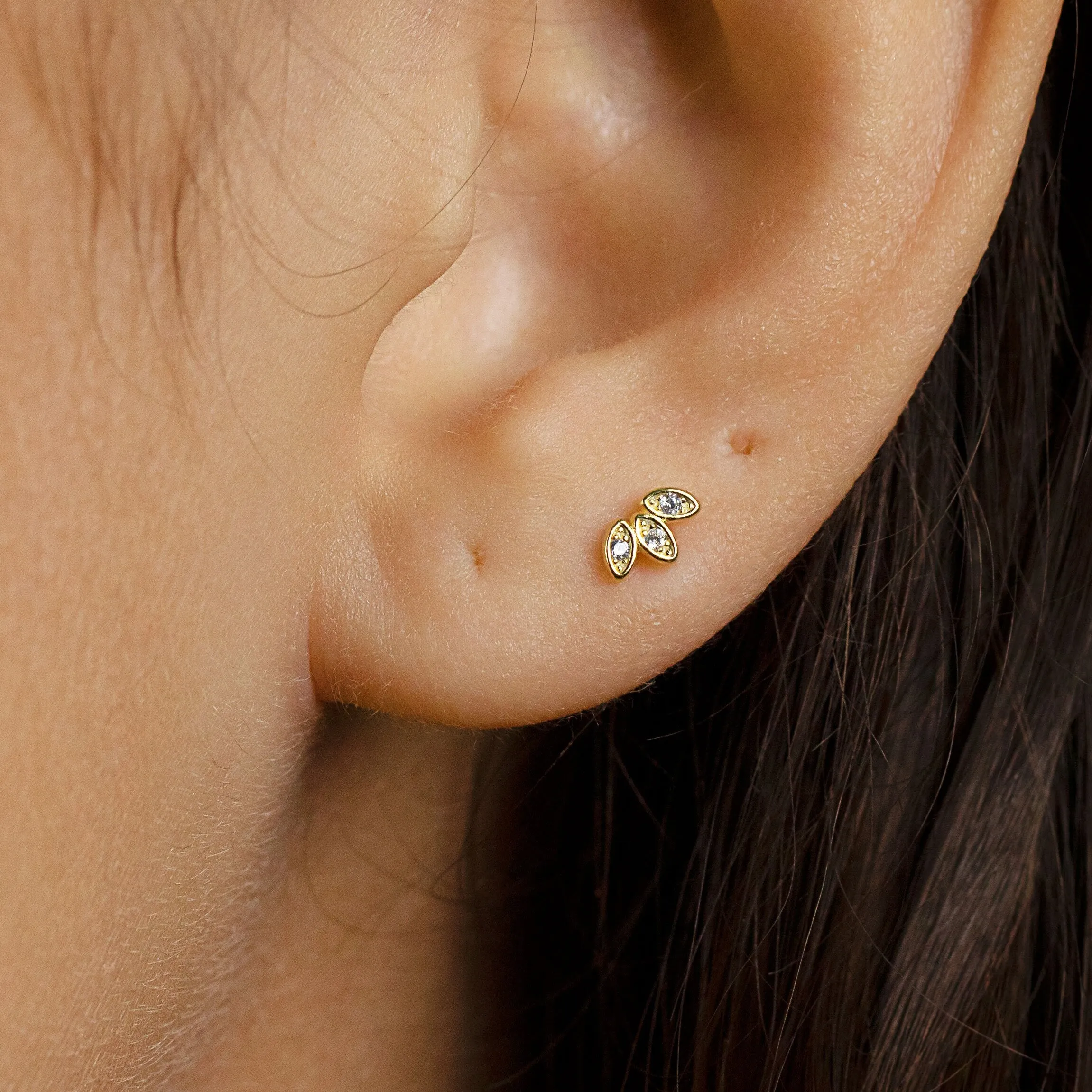 Tiny Flower Stud Earrings with Screw Ball End (Type B), Unisex, Gold, Silver SHEMISLI - SS183, SS644