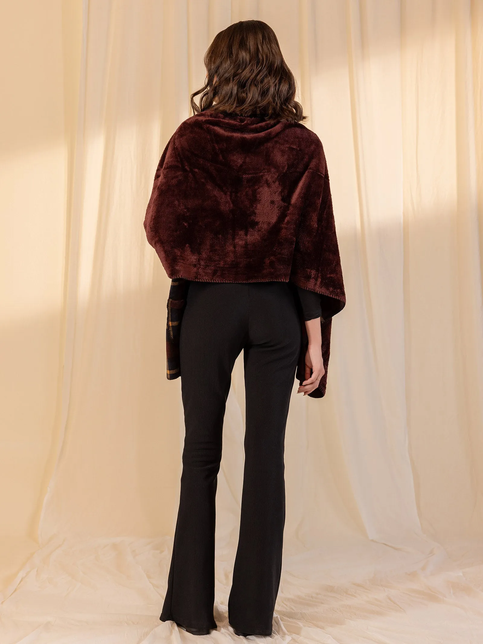 Woolen Reversible Wrap - Maroon